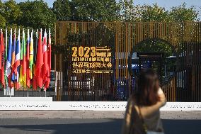 Xinhua Headlines: China's economy ushers in digital transformation