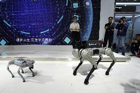 (CIIE)CHINA-SHANGHAI-CIIE-CUTTING-EDGE TECHNOLOGIES (CN)