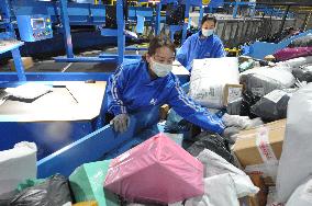 An Express Assembly Line in Lianyungang