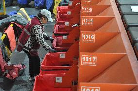 An Express Assembly Line in Lianyungang