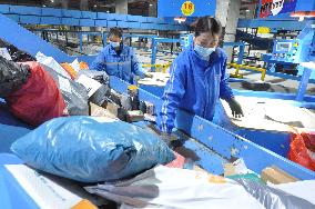An Express Assembly Line in Lianyungang