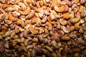 Cashew Nut - Anacardium Occidentale