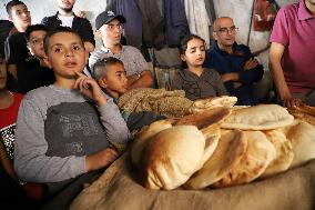 (FOCUS) MIDEAST-GAZA-PALESTINIAN-ISRAELI CONFLICT-BREAD