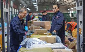 Double 11 Shopping Logistics Peak in Zouping