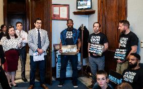 Veterans arrested in Sen. Gillibrand’s office demanding ceasefire in Gaza