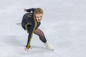 (SP)CHINA-CHONGQING-FIGURE SKATING-ISU GRAND PRIX-WOMEN-SHORT PROGRAM (CN)