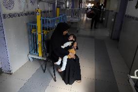 MIDEAST-GAZA-KHAN YOUNIS-INJURED CHILDREN