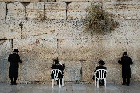 Jews Praying In The Western Wall In Jerusalem Amid The Ongoing War