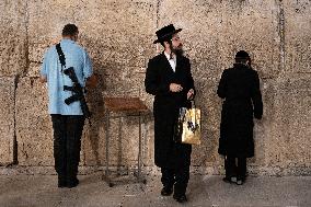 Jews Praying In The Western Wall In Jerusalem Amid The Ongoing War