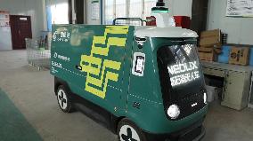 CHINA-DRIVERLESS DELIVERY VEHICLE-ONLINE SHOPPING (CN)