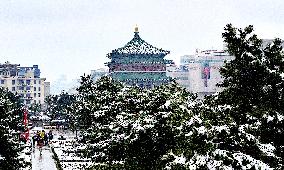 CHINA-SHAANXI-XI'AN-SNOWFALL-SCENERY (CN)