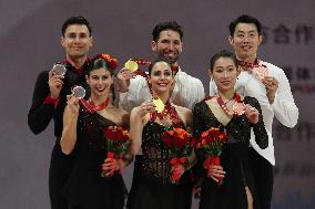 (SP)CHINA-CHONGQING-FIGURE SKATING-ISU GRAND PRIX-AWARDING CEREMONY (CN)