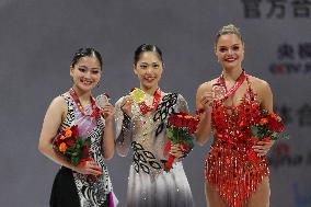 (SP)CHINA-CHONGQING-FIGURE SKATING-ISU GRAND PRIX-AWARDING CEREMONY (CN)