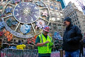 Rockefeller Center Christmas Tree Arrives