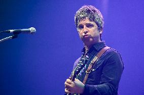 Noel Gallagher's High Flying Birds at the Zenith in Paris