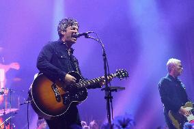 Noel Gallagher's High Flying Birds at the Zenith in Paris