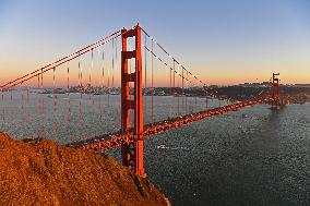 U.S.-SAN FRANCISCO-GOLDEN GATE BRIDGE