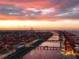 Taicang Zhenghe International Pier At Sunset