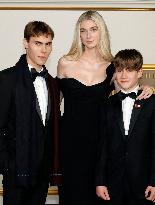 Netflix' The Crown Season 6 Premiere - LA