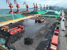 Vehicles Transfer Electric Coal in Lianyungang