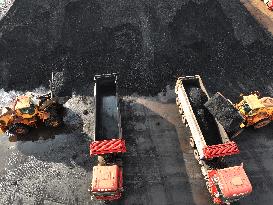 Vehicles Transfer Electric Coal in Lianyungang