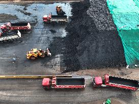 Vehicles Transfer Electric Coal in Lianyungang