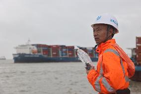 Workers Work at Taicang Zhenghe International Wharf