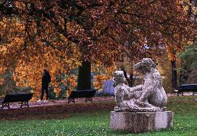 FRANCE-PARIS-AUTUMN-SCENERY