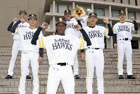Baseball: SoftBank Hawks rookies