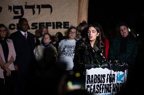 Tlaib, Bush, and Rabbis4Ceasefire demand ceasefire in Gaza at Capitol press conference