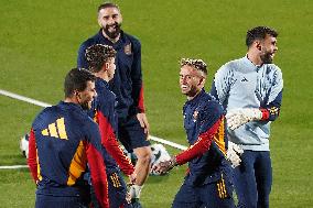 National Football Team Training - Spain