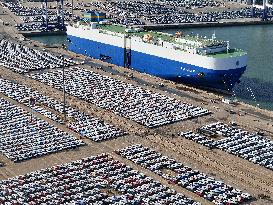 Vehicles Export in Yantai Port