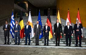 German Chancellor Scholz Hosts Gathering with some European Leaders