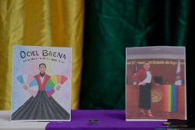 UNAM Students Set Up An Offering In Memory Of Jesús Ociel Baena; Non-binary Magistrate Of The Electoral Court Of The State Of Ag