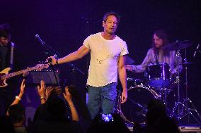 David Duchovny Live - Paris