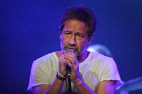 David Duchovny Live - Paris