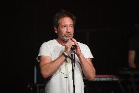 David Duchovny Live - Paris