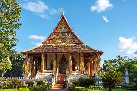 LAOS-VIENTIANE-SCENERY