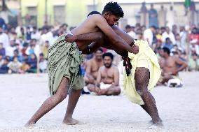 (SP) PAKISTAN-KARACHI-SINDHI-WRESTLING