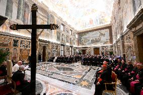 Pope Francis Holds An Audience - Vatican