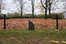 10 Jewish Stelae Vandalized In The German Military Cemetery - Moulin-Sous-Touvent