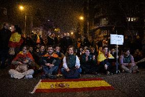 Clashes Follow Sanchez Reelection - Madrid