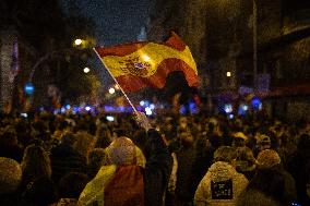 Clashes Follow Sanchez Reelection - Madrid