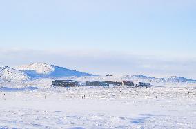 CHINA-INNER MONGOLIA-WEST UJIMQIN-SNOW SCENERY (CN)
