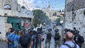 For The Second Month, The Israeli Soldiers Prevent Muslim Worshipers From Entering Al Aqsa Mosque
