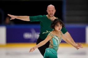 (SP)FINLAND-ESPOO-FIGURE SKATING-ISU GRAND PRIX-PAIRS-SHORT PROGRAM