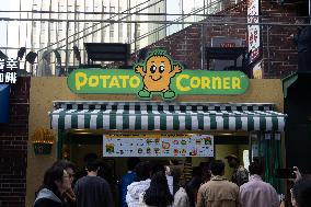 Filipino French Fries PotatoConner Store in Shanghai