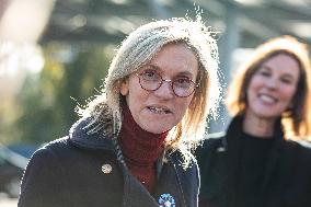 Agnes Pannier-Runacher Visits L'Oreal Factory - Caudry