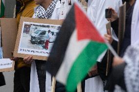 Hospital Workers Show Solidaritate To The Meidical Workers Killed In Gaza In Duesseldorf