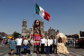 Mexico City Government Receive The Monumental Puppet 'Little Amal'